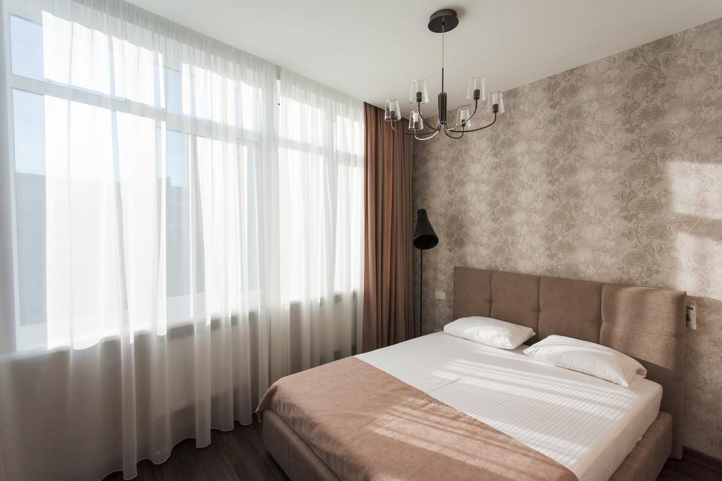 Modern Double Bedroom Apartment In Arkadia Odessa Eksteriør billede